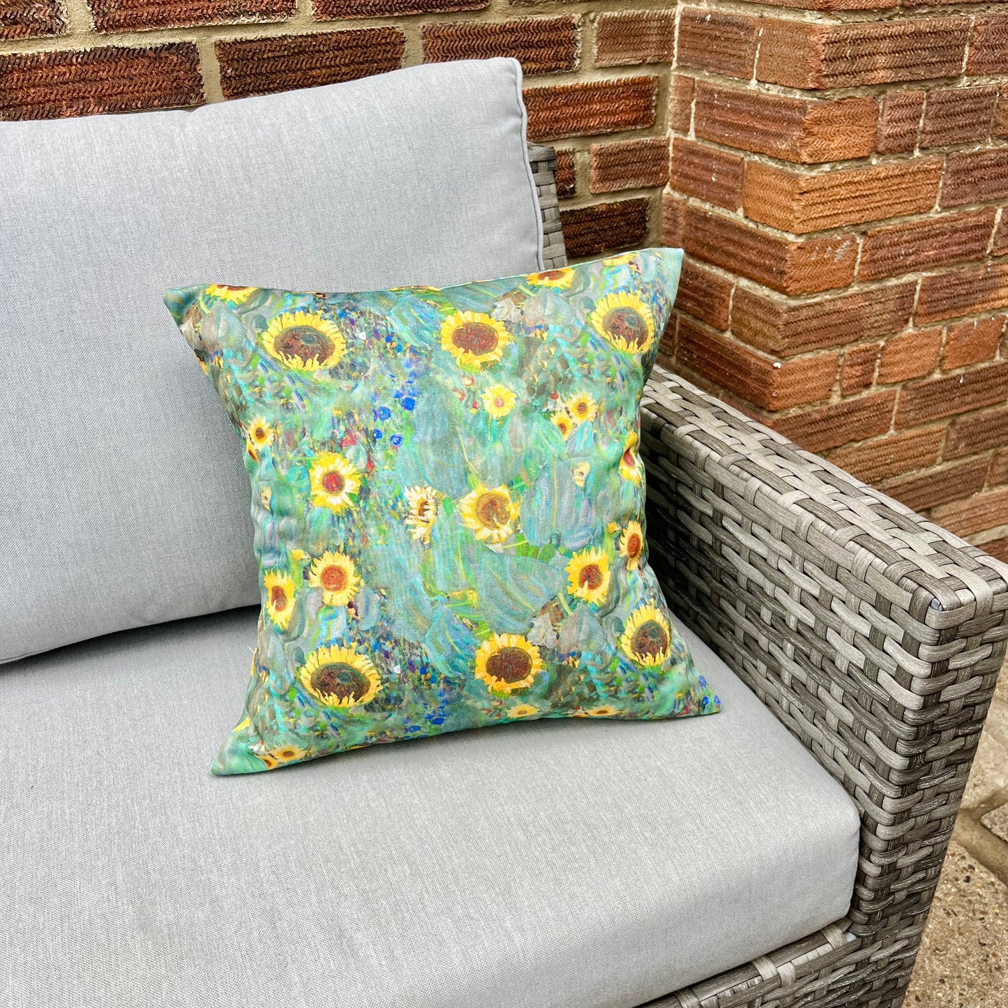 Outdoor cushion