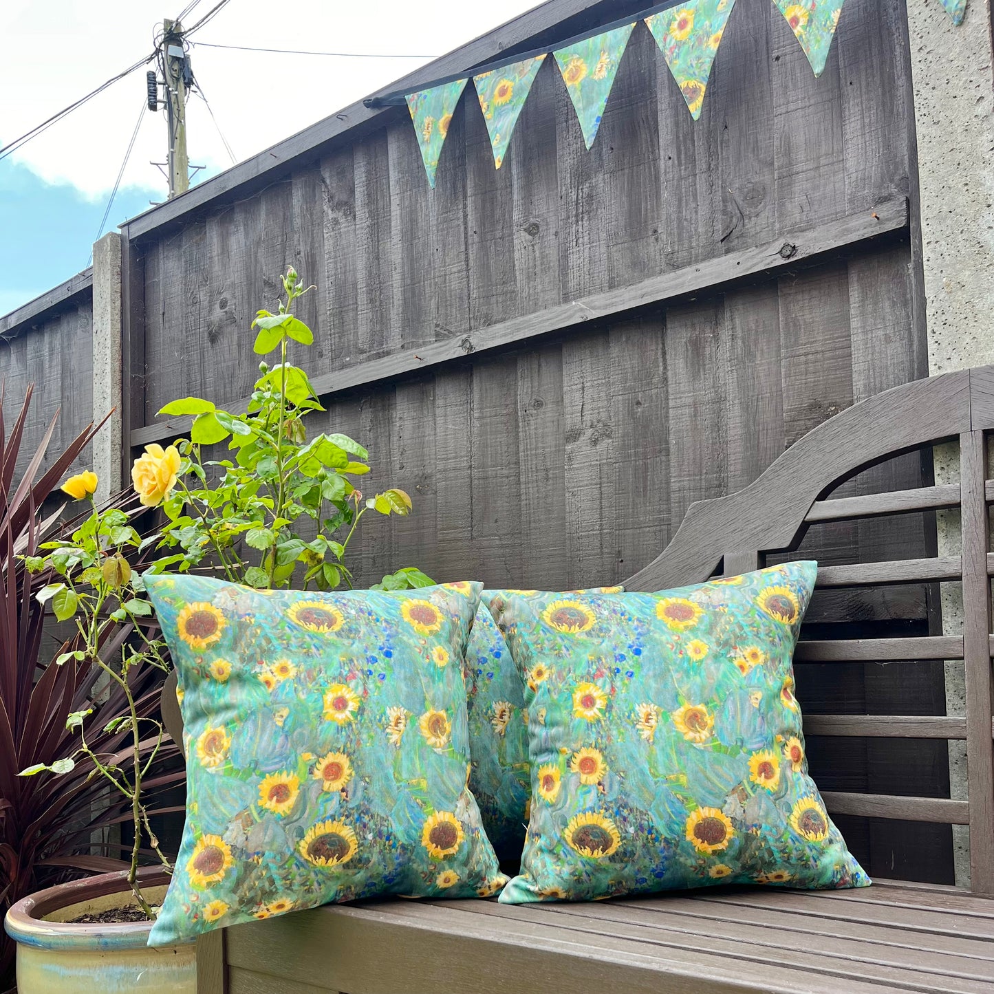 Outdoor cushion