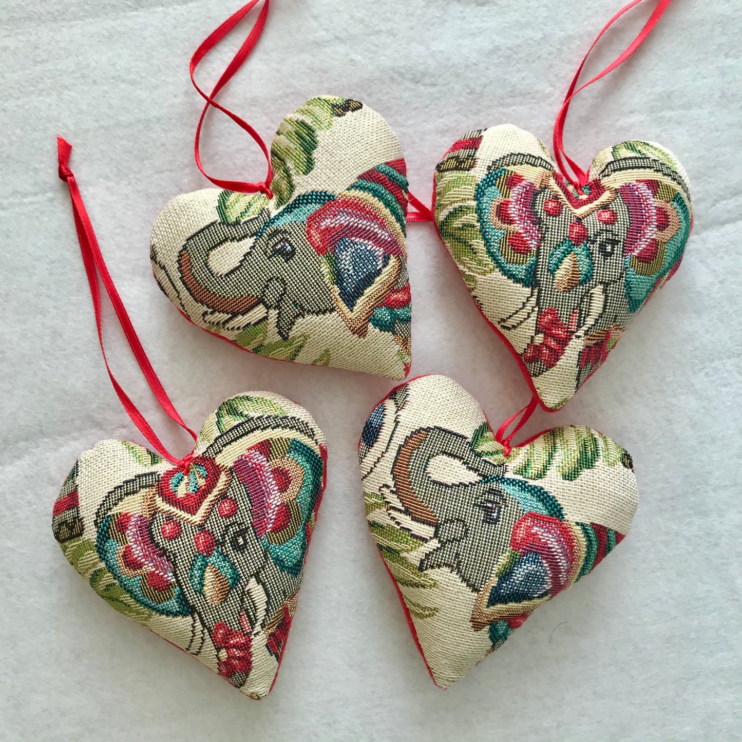 Hanging Hearts - Elephant and Llama